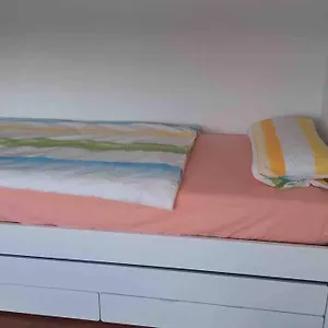 Komfort Am Flughafen Apartment Weeze